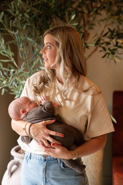 Borstvoedings    T-shirt      kleur: beige